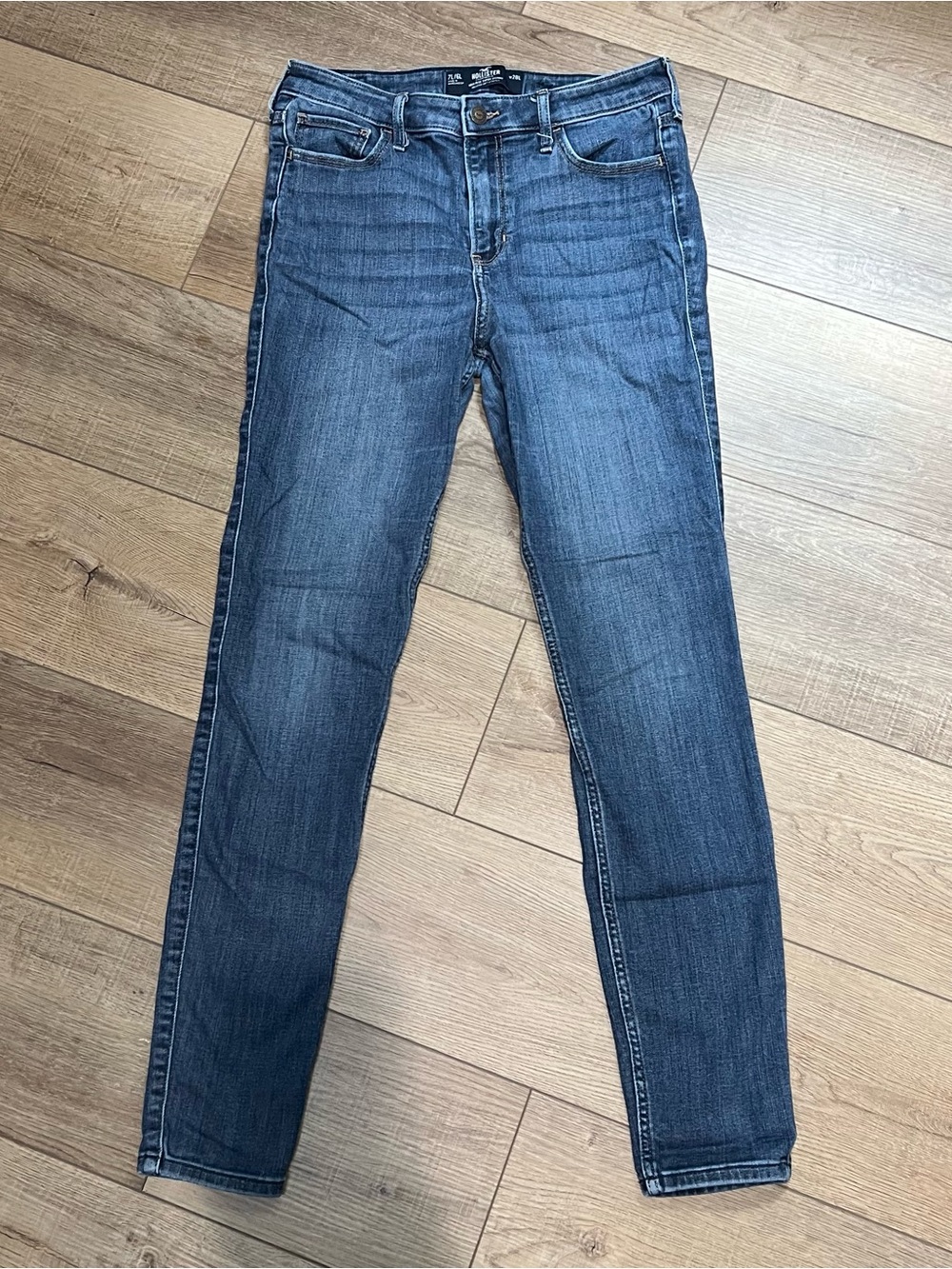 Hollister High Rise Super Skinny Jeans Size 28L